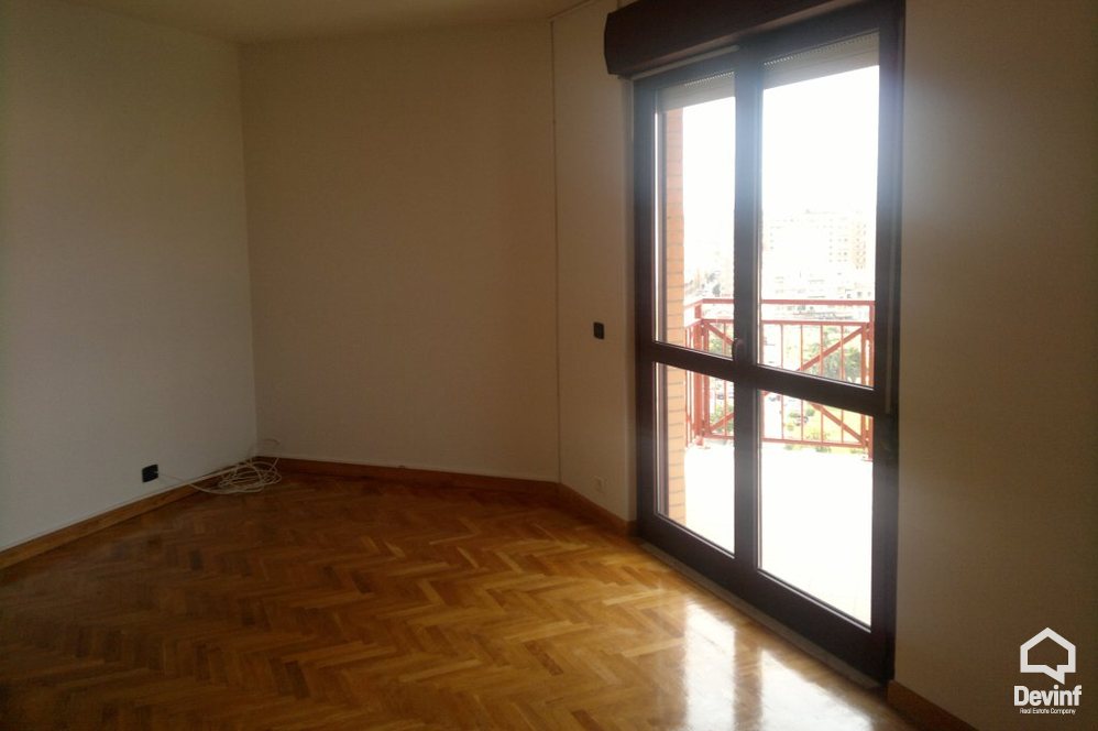 Tirane Shitje Apartament 3+1+G Apartament ne nje ndertim modern ne qender te Tiranes apartament