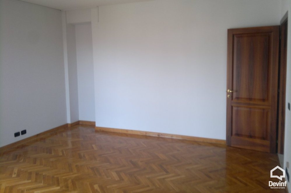 Tirane Shitje Apartament 3+1+G Apartament ne nje ndertim modern ne qender te Tiranes apartament