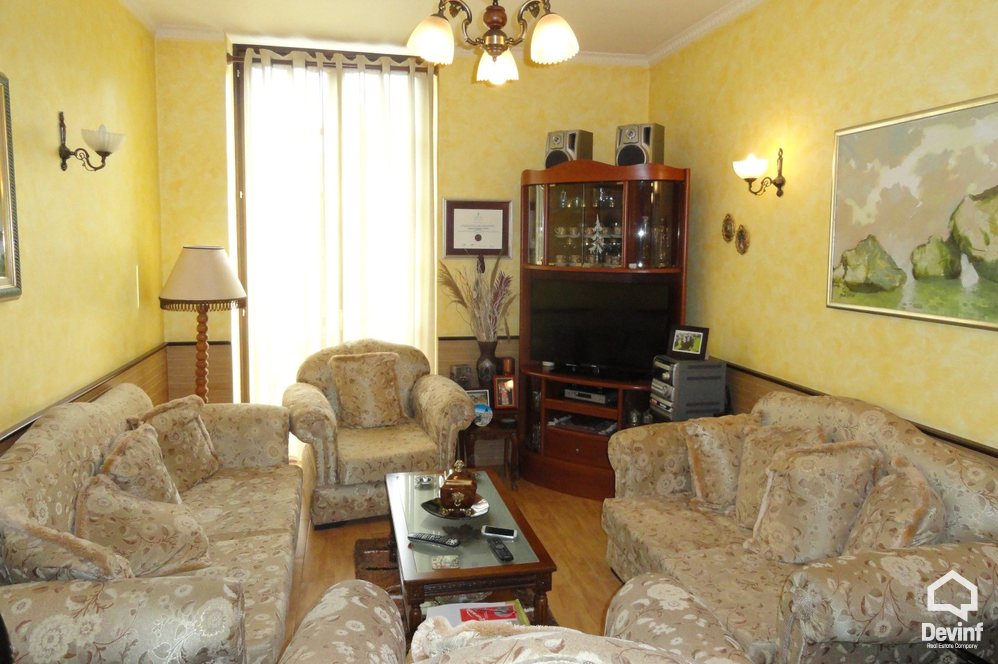 Tirane Shitje Apartament 3+1+G Apartament ne zonen e Bllokut apartament