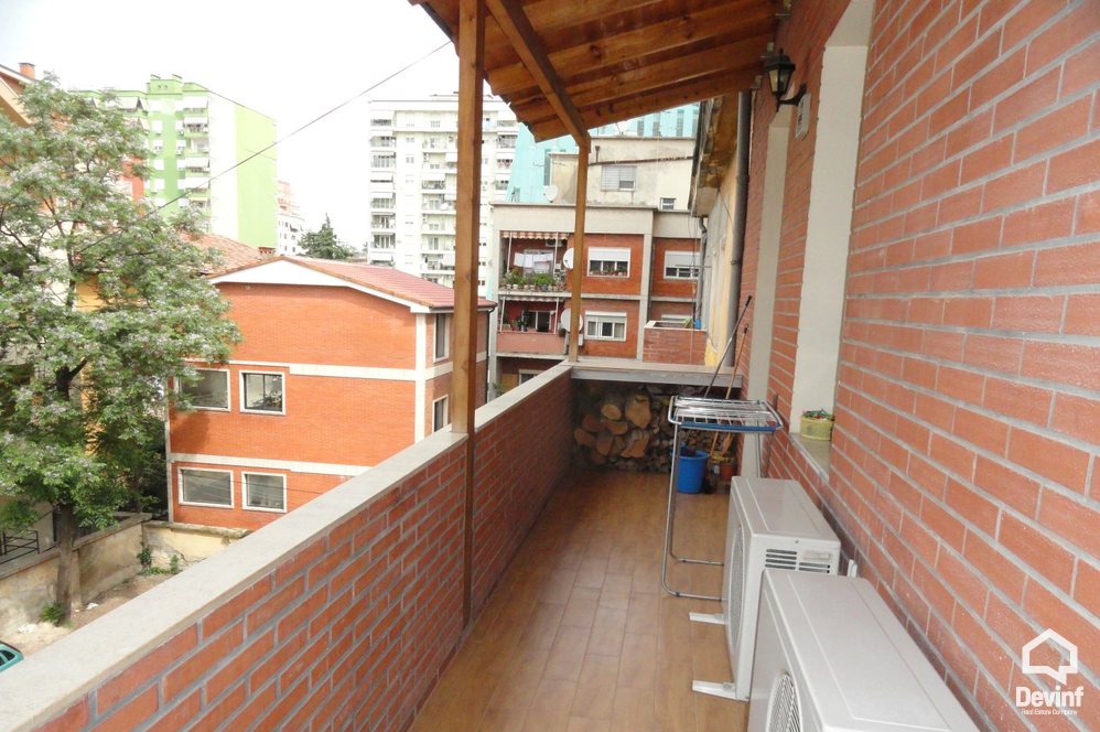 Tirane Shitje Apartament 3+1+G Apartament ne zonen e Bllokut apartament