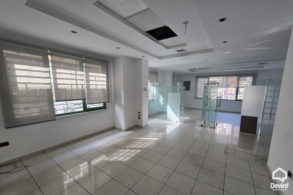 Tirane For Rent Office  EGT Tower in Block area Office klinike spitalore shkolle kursesh Banke investim institucion