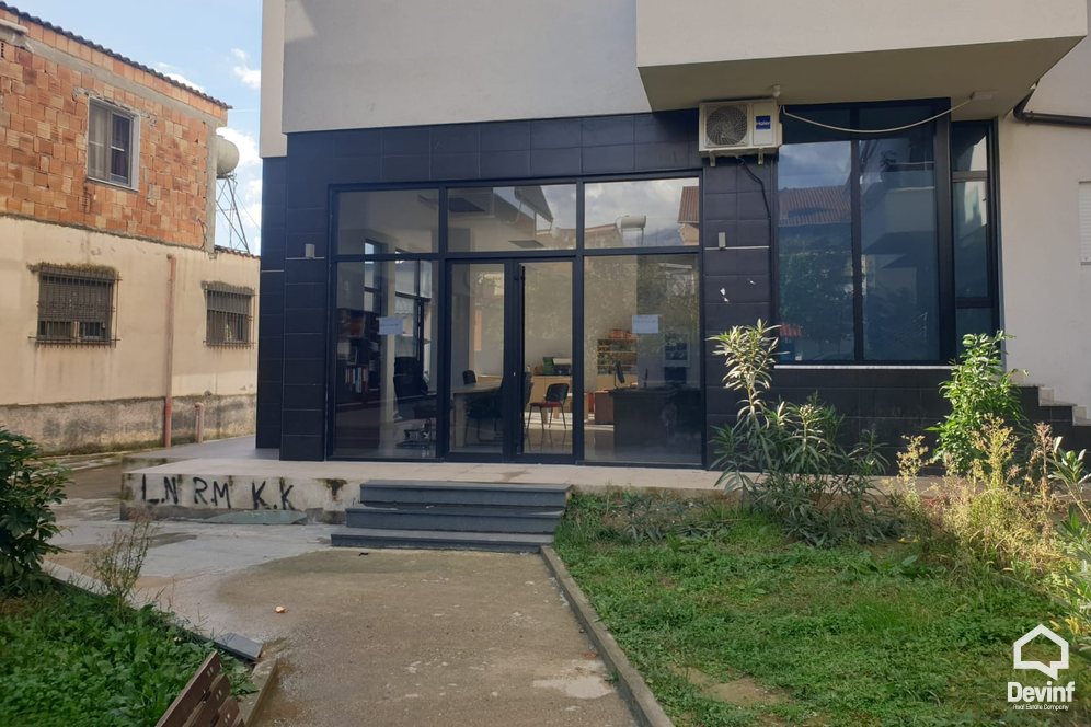 Tirane Shitje Dyqan  Dyqan tek Profarma, Tirane dyqan dyqan klinike dentare klinike spitalore zyre farmaci