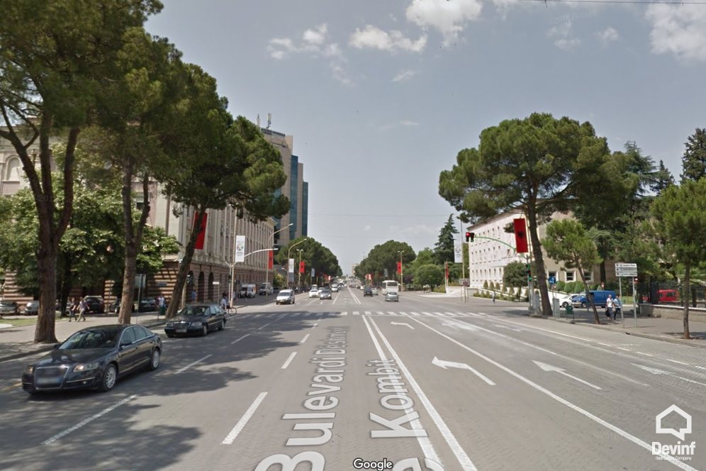 Tirane Qera Zyre  Bulevardi Deshmoret e Kombit zyre qender biznesi