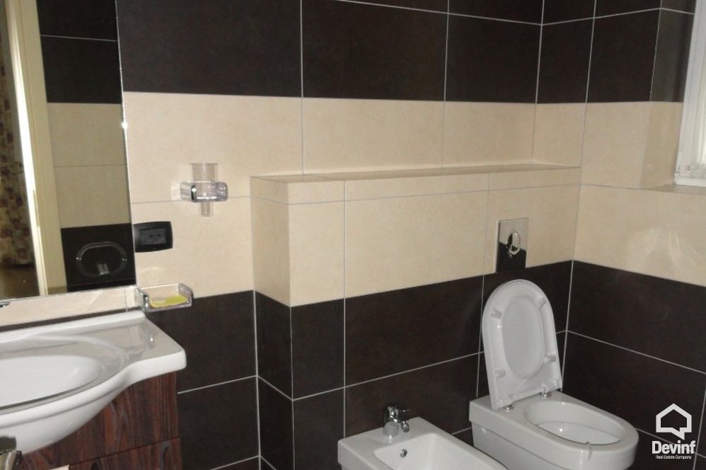 Tirane Shitje Vile Me shume se 4 dhoma Vila ne nje kompleks rezidencial vilash ne periferi te Tiranes kompleks rezidencial