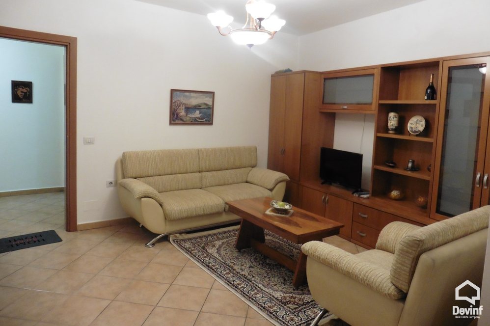 Tirane Qera Apartament 1+1+A Apartment prane Zogut te Zi apartament