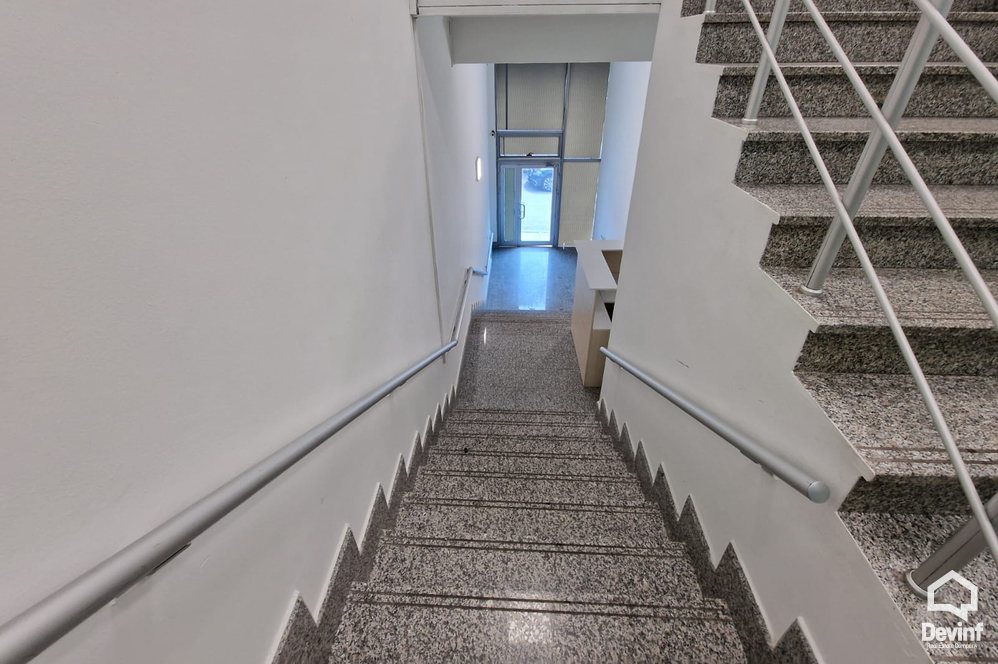 Tirane Qera Zyre  Zyre ne Rrugen e Dibres, prane 9 katesheve zyre call center