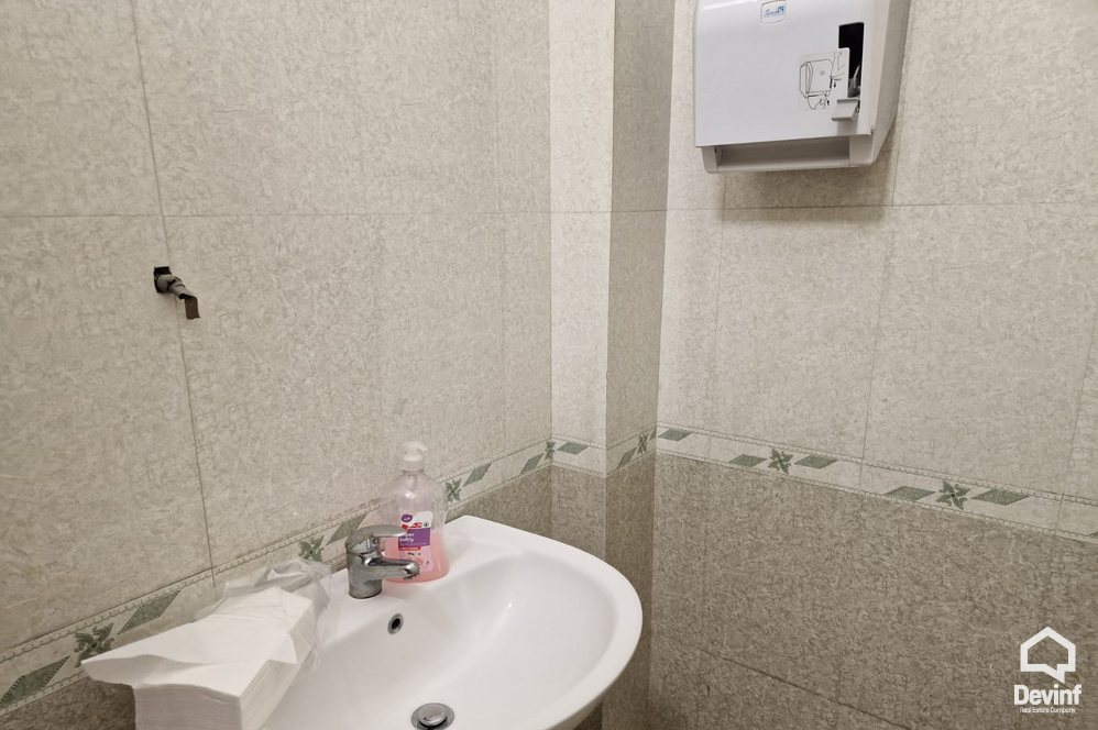 Tirane Qera Zyre  Zyre ne Rrugen e Dibres, prane 9 katesheve zyre call center