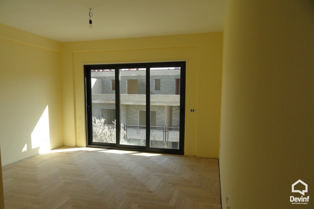 Tirane For Sale Villa 4+1+A New villa near the artificial lake of Tirana Residential Complex
