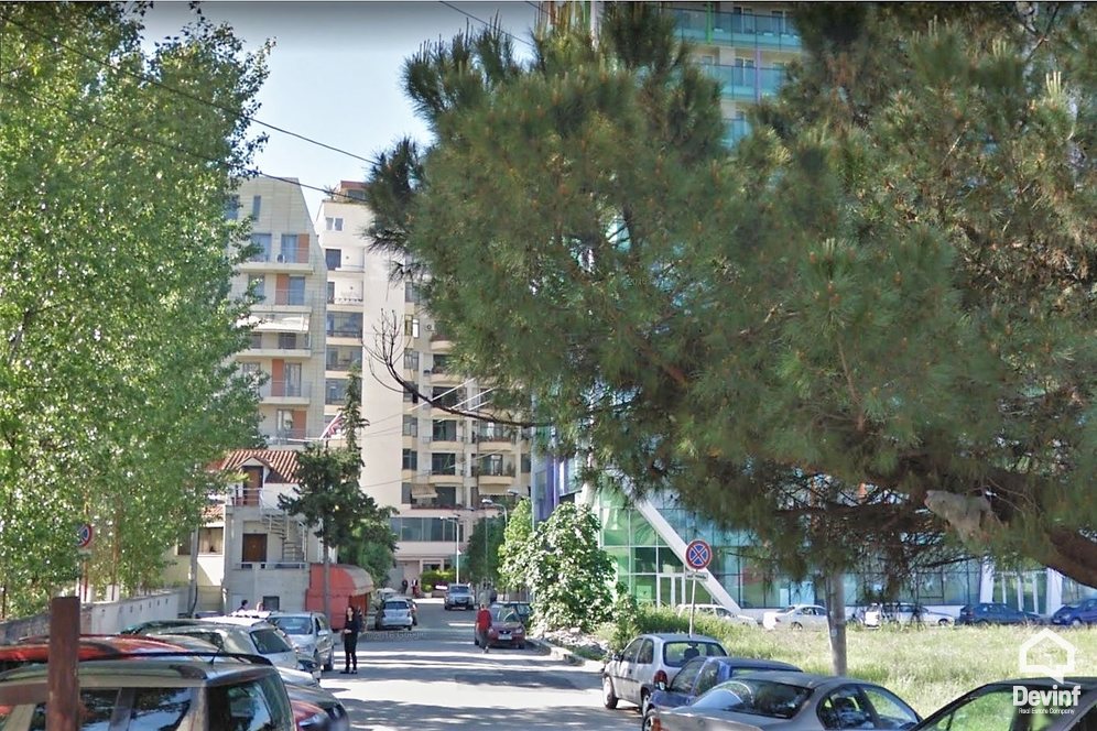 Tirane For Sale Basement/Garage  Apartment close to Qemal Stafa Stadium Garage