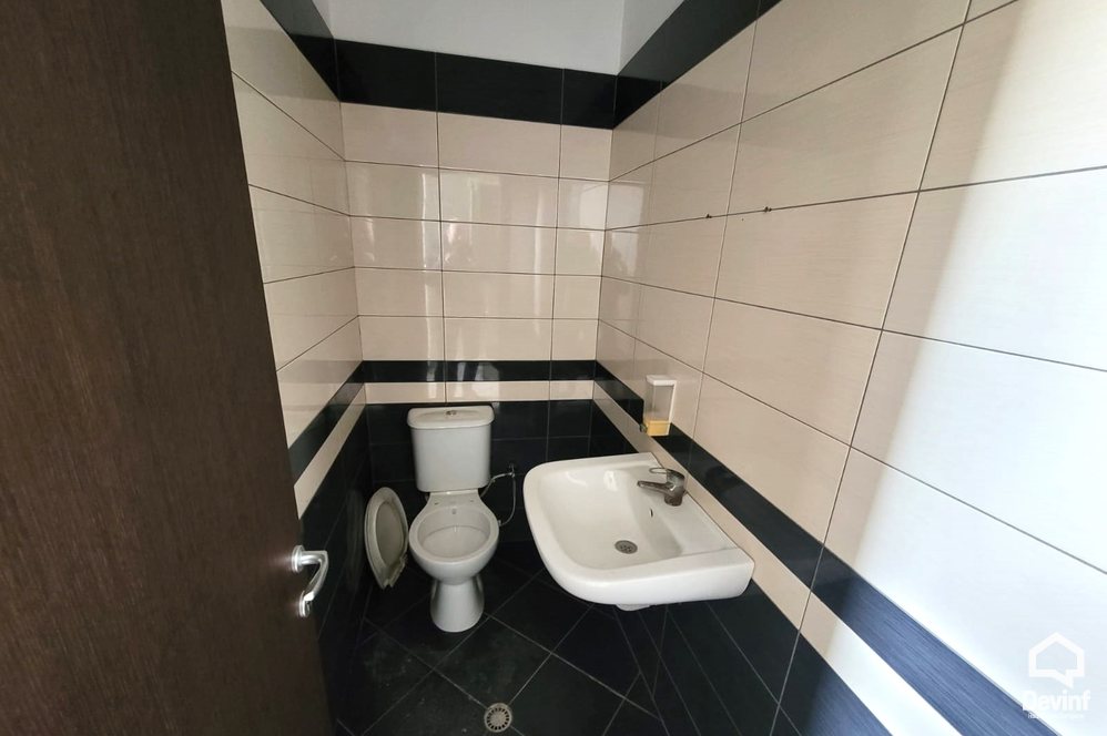Tirane Qera Ndertese Multifunksionale  Objekt magazinimi/ekspozite prane Qendres Tregtare TEG magazine klinike spitalore ndertese multifunksionale toke bujqesore prodhim show room