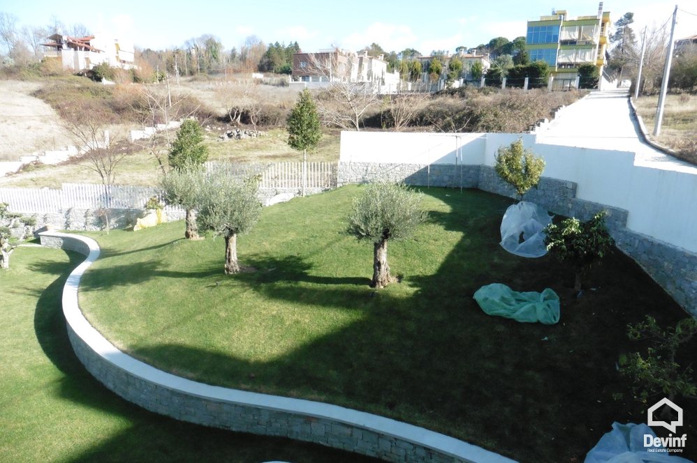 Tirane Qera Vile  Vile tek Liqeni i Tiranes vile