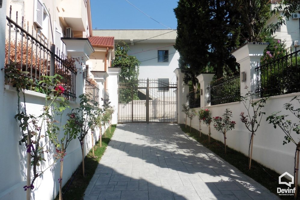Tirane For Rent Apartment 3+1+G Close to Elbasan Street Apartment