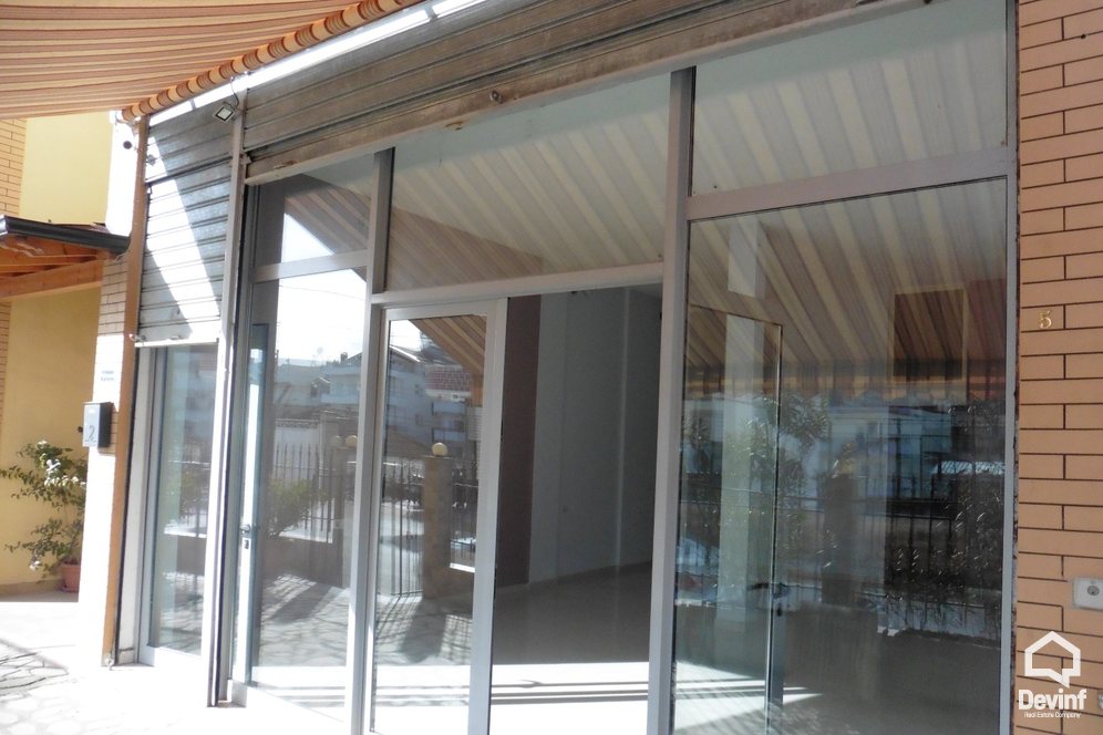 Tirane For Rent Shop  In Sauk area Office Shop