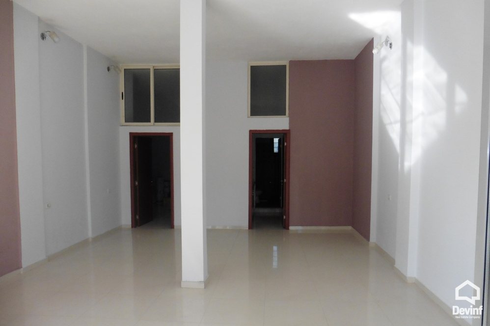 Tirane For Rent Shop  In Sauk area Office Shop