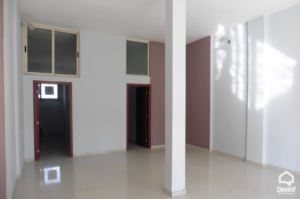 Tirane For Rent Shop  In Sauk area Office Shop