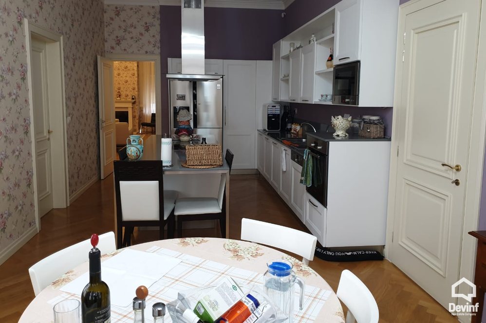 Tirane Qera Vile 4+1+G Vila ne zonen Rezidenciale prane TEG kompleks rezidencial