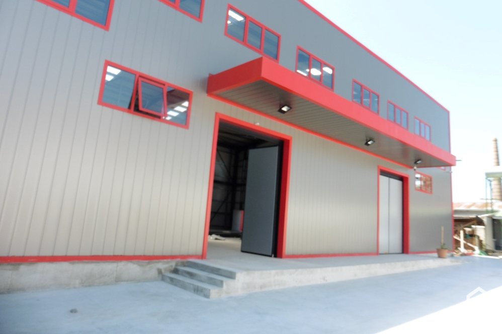 Tirane For Rent Warehouse  In Kombinat area Warehouse