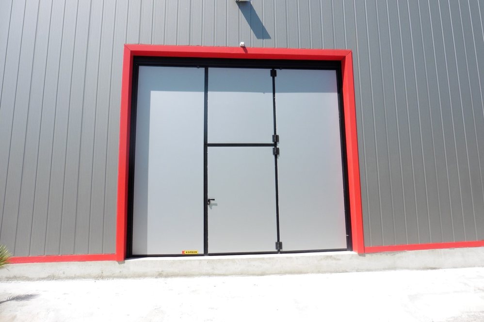 Tirane For Rent Warehouse  In Kombinat area Warehouse