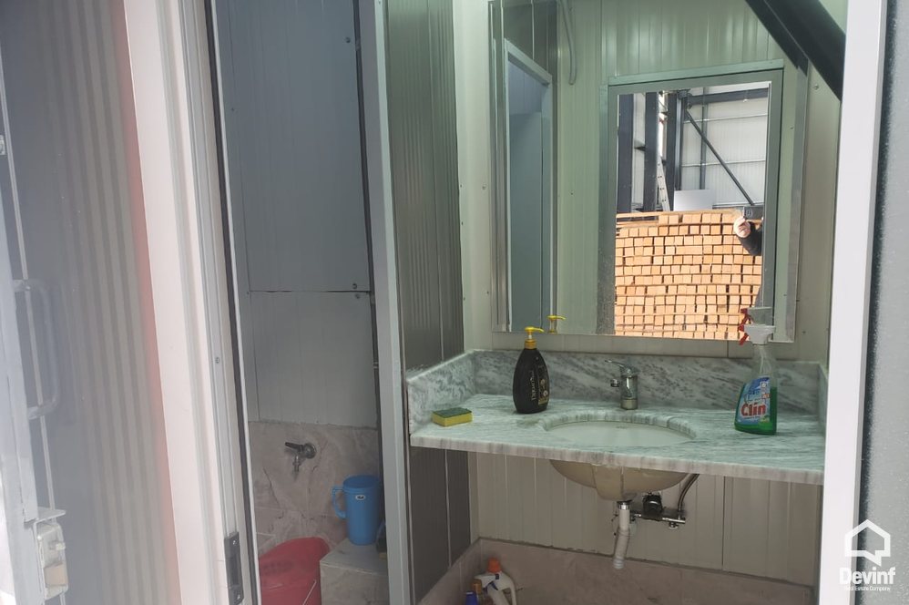 Tirane For Rent Warehouse  In Kombinat area Warehouse