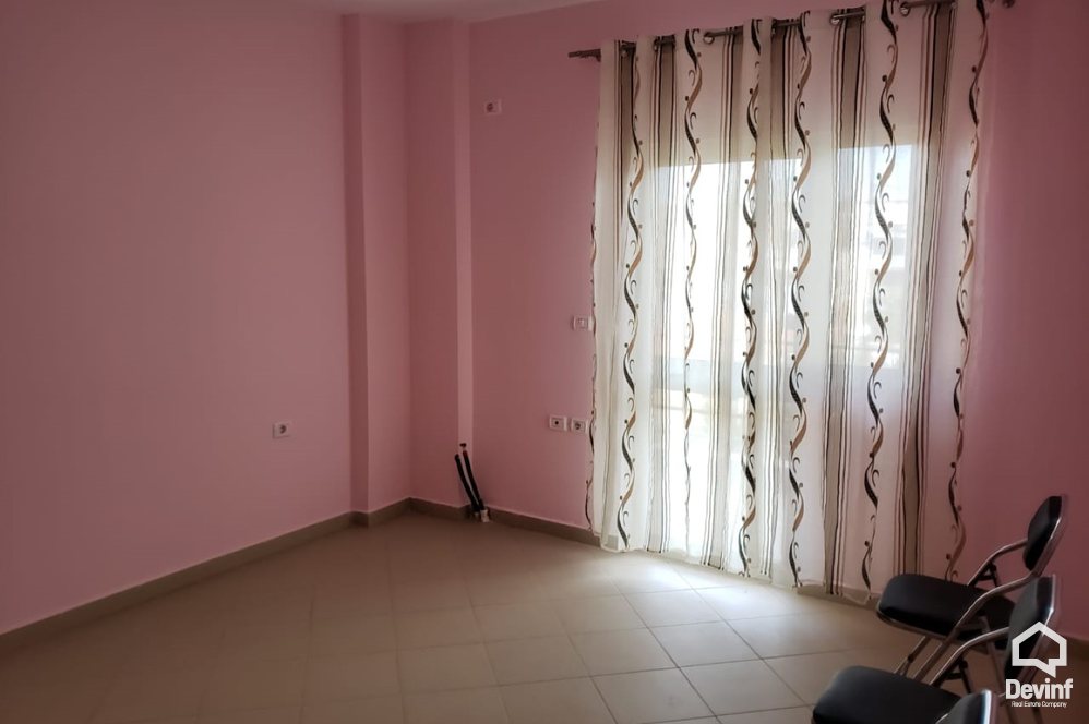 Tirane Qera Apartament 2+1+G Prane Gjimnazit Cajupi apartament