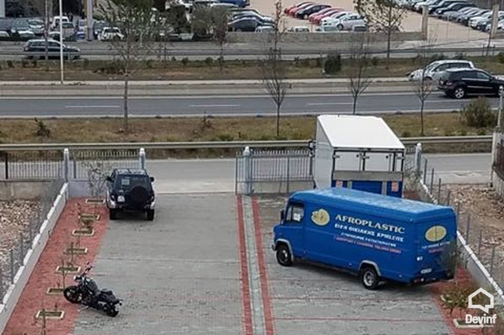 Tirane Qera Toke  Ne autostraden nga Tirana ne Durres  toke per ndertim