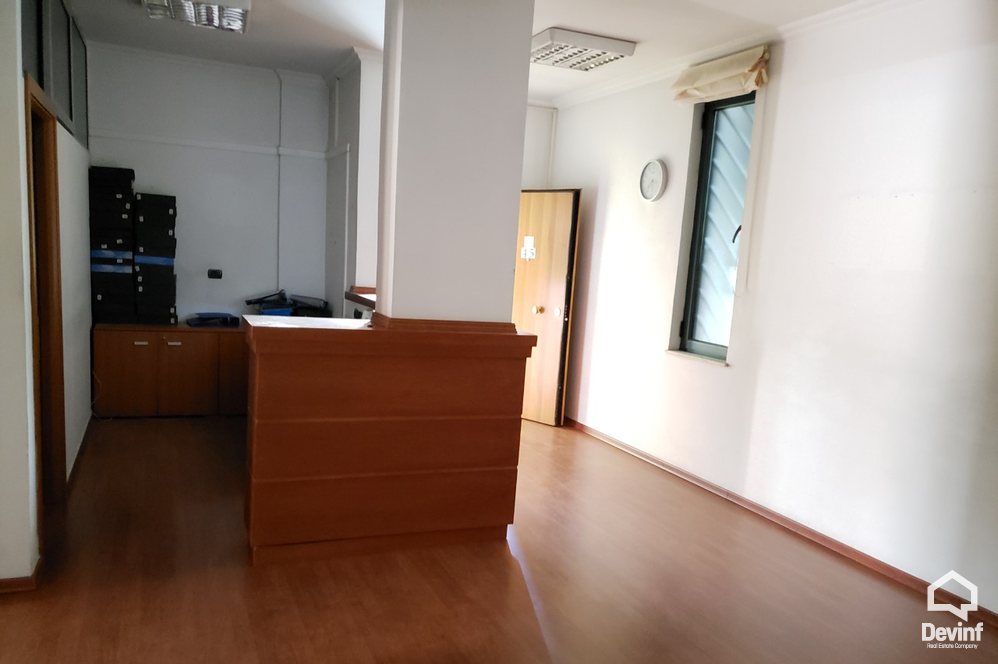 Tirane Qera Zyre  Zyre ne zonen e Bllokut zyre