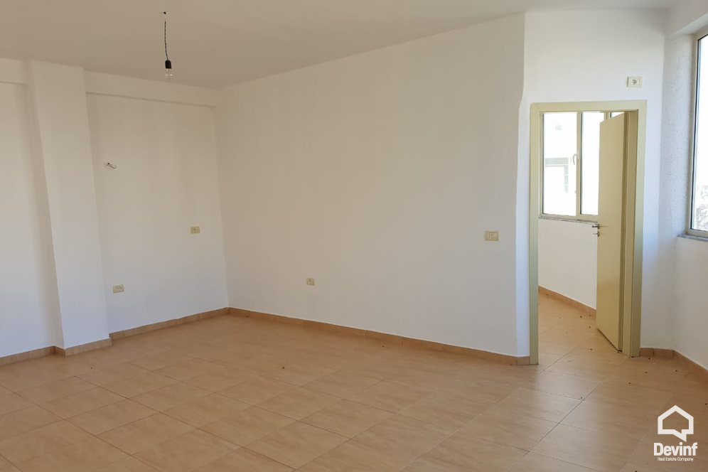 Tirane Shitje Apartament 1+1+A Rruga Xhenfize Keko, prane ISHP apartament