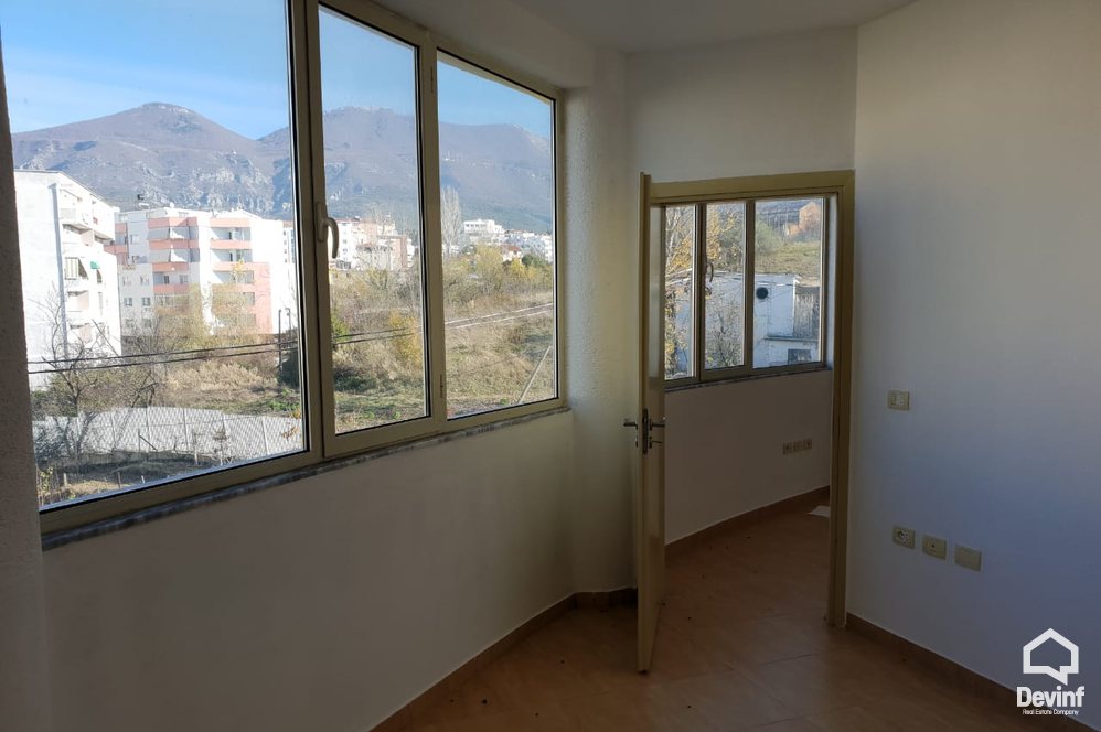 Tirane Shitje Apartament 1+1+A Rruga Xhenfize Keko, prane ISHP apartament