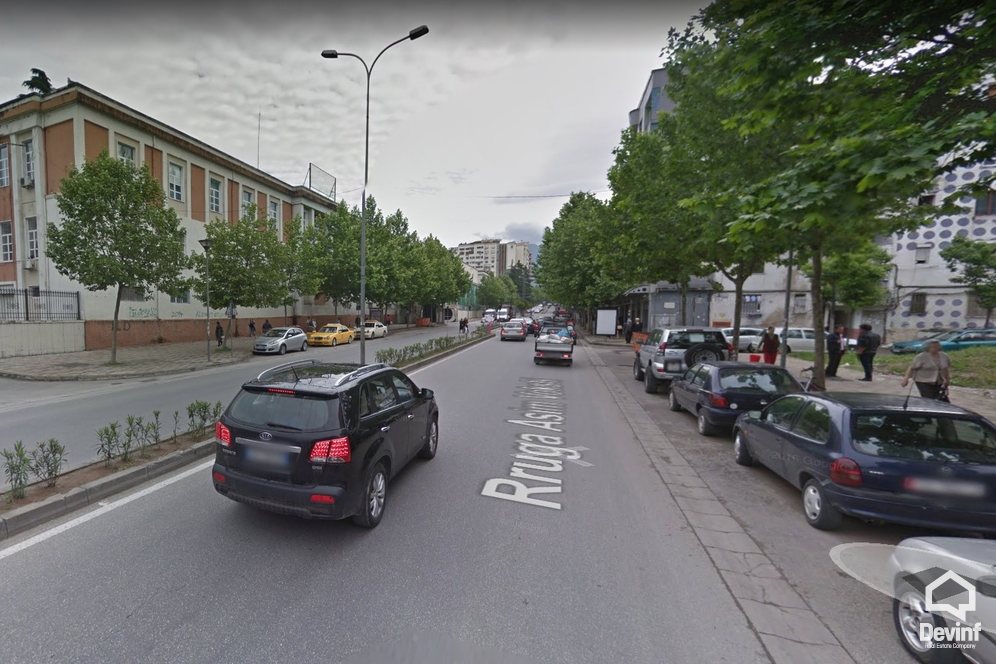 Tirane For Sale Shop  Near Harry Fultz School 