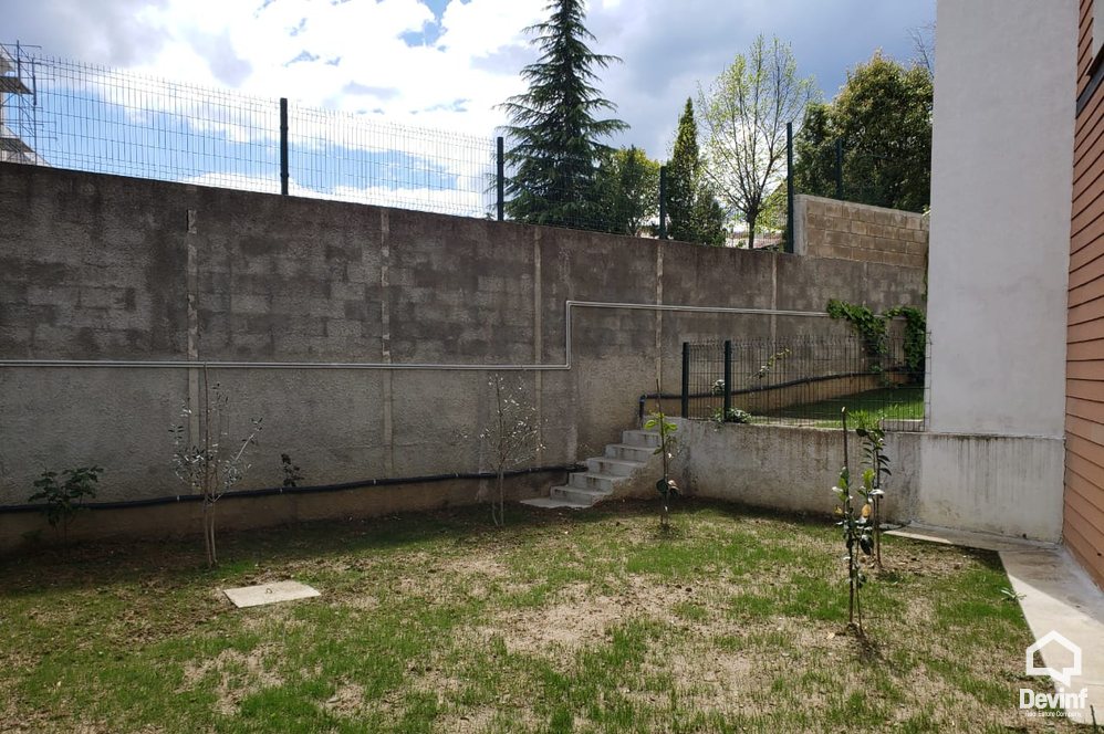 Tirane Qera Vile 4+1+A Vile ne nje kompleks vilash prane TEG  vile kompleks rezidencial