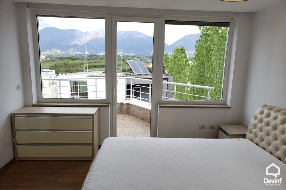 Tirane Qera Vile 4+1+A Vile ne nje kompleks vilash prane TEG  vile kompleks rezidencial