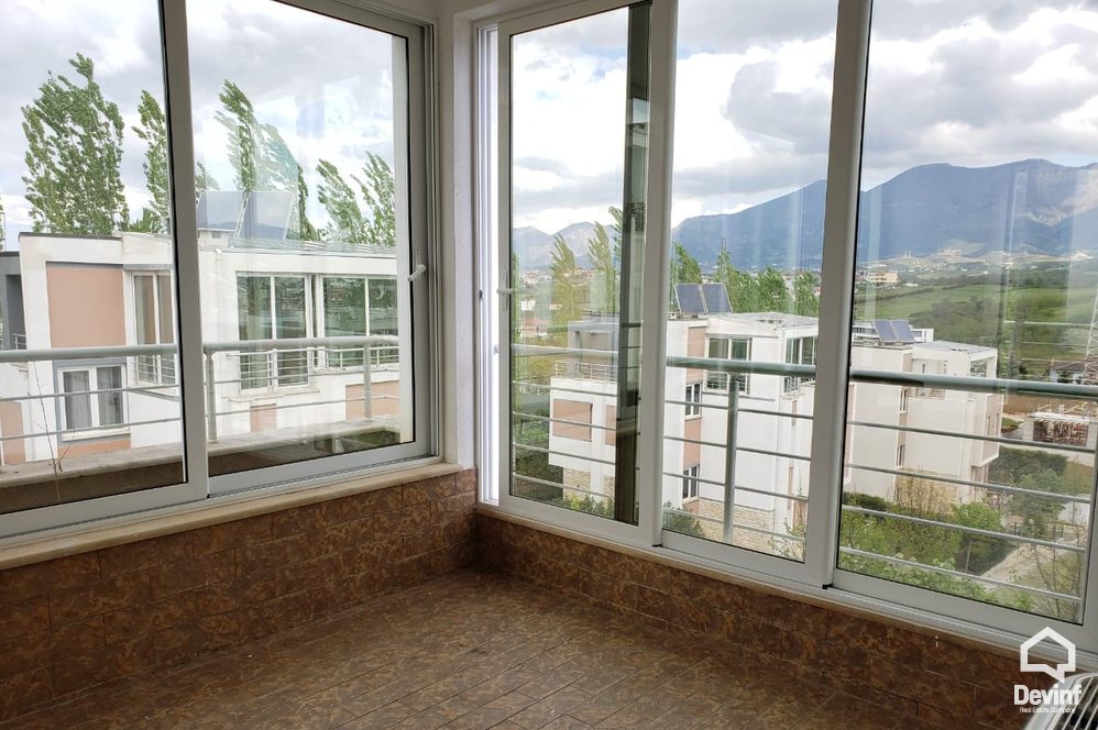 Tirane Qera Vile 4+1+A Vile ne nje kompleks vilash prane TEG  vile kompleks rezidencial