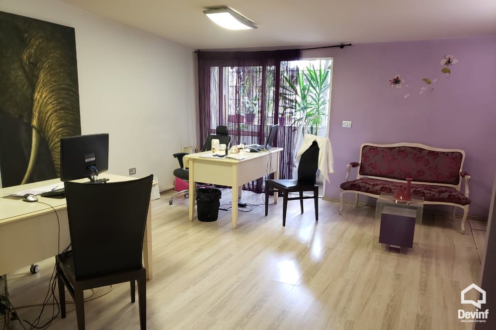 Tirane Shitje Zyre  Zyre ne zonen e Bllokut zyre