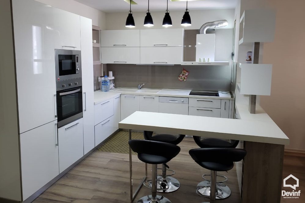 Tirane Qera Apartament 3+1+A Prane diges se Liqenit te Tiranes apartament