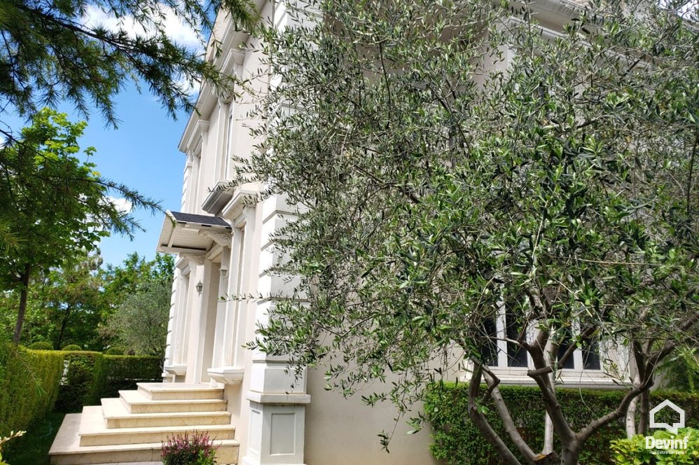 Tirane For Rent Villa  Hosuse in a residential compound in TEG area Villa