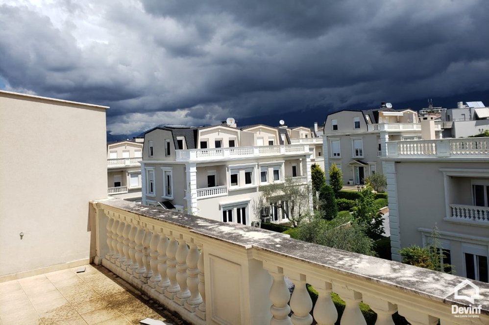 Tirane For Rent Villa  Hosuse in a residential compound in TEG area Villa