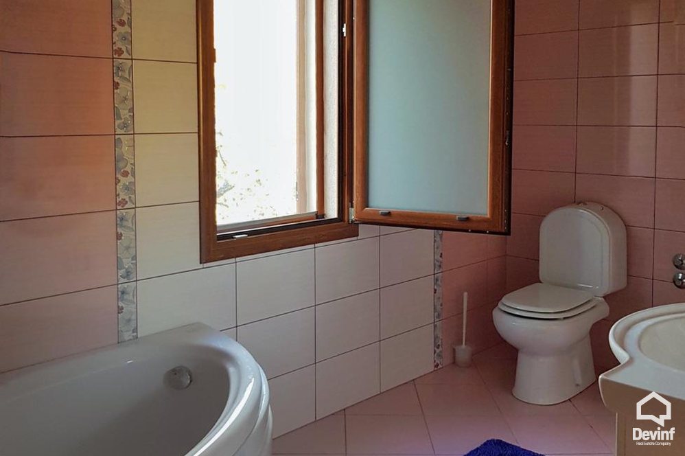 Tirane For Sale Villa 2+1+G Tirane-Elbasan Road, Krrabe Village Villa
