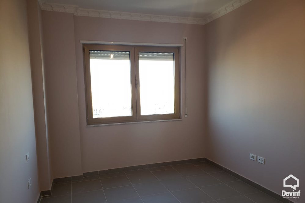 Tirane Qera Zyre 2+1+A Zyre ne zonen e Bllokut zyre