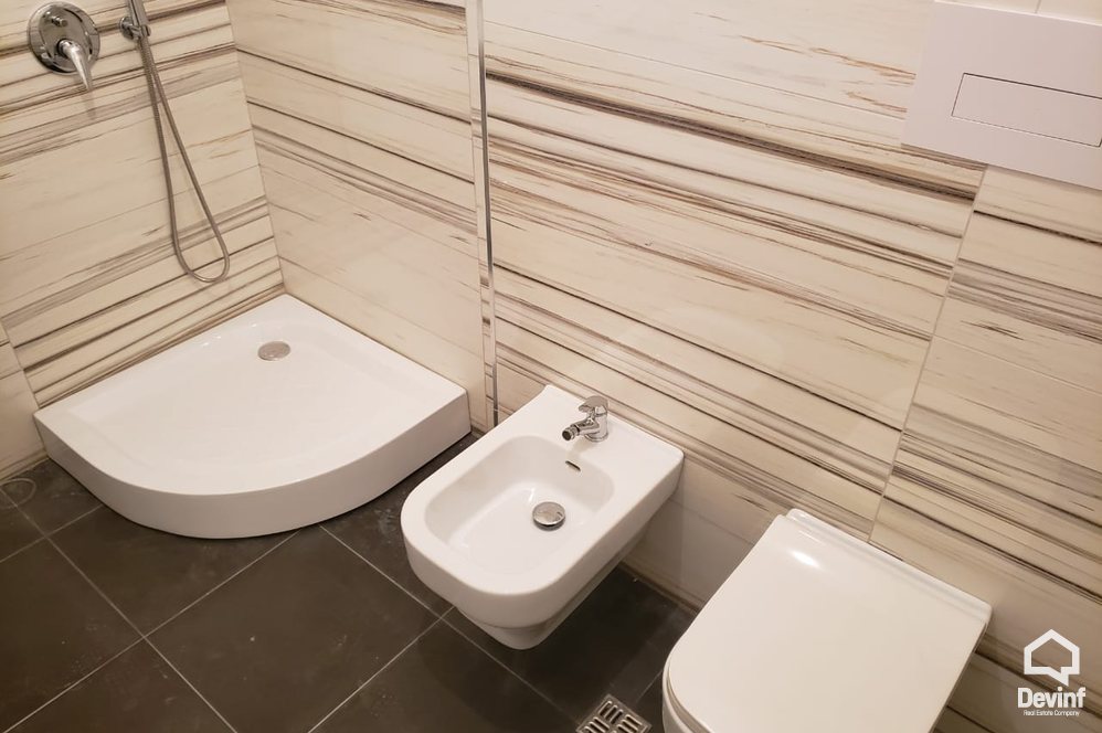 Tirane Qera Zyre 2+1+A Zyre ne zonen e Bllokut zyre