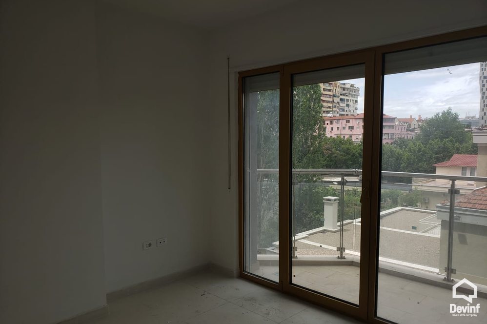 Tirane For Rent Office 3+1+A New building in Blloku area Office