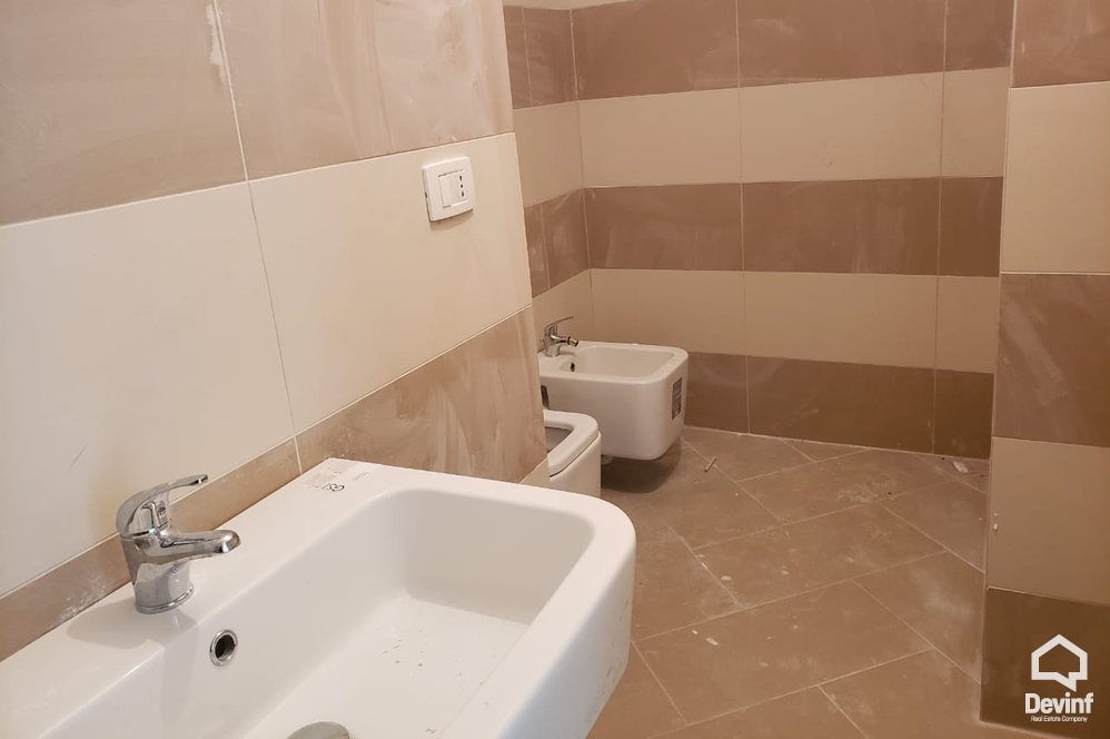 Tirane For Rent Office 3+1+A New building in Blloku area Office
