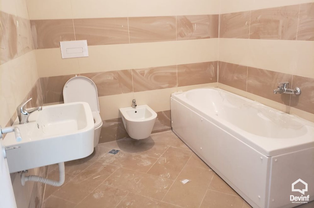Tirane For Rent Office 3+1+A New building in Blloku area Office