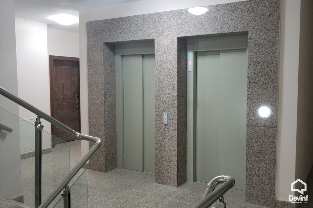 Tirane For Rent Office 3+1+A New building in Blloku area Office