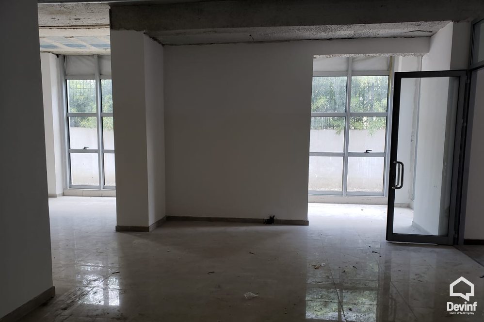 Tirane Qera Dyqan  Zona e ish Bllokut apartament