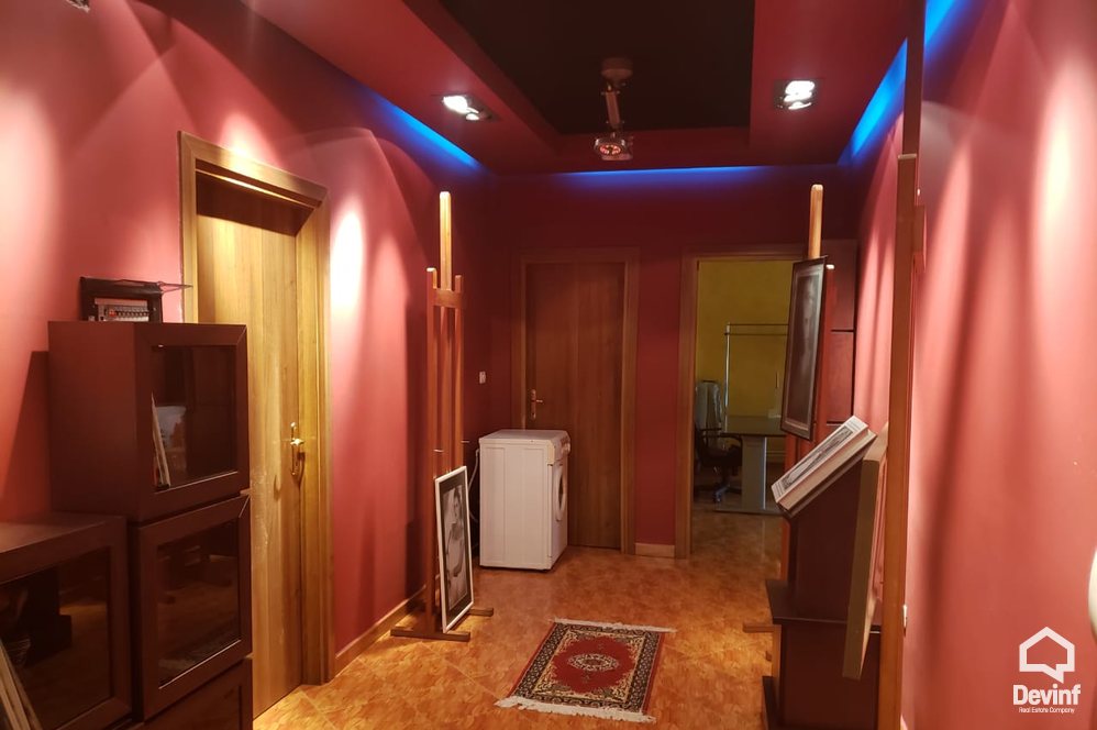Tirane Qera Zyre 2+1+A Pallat i ri ne zonen e ish Bllokut apartament
