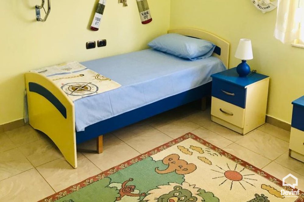 Tirane Qera Apartament 2+1+A Apartament ne zonen e Bllokut apartament
