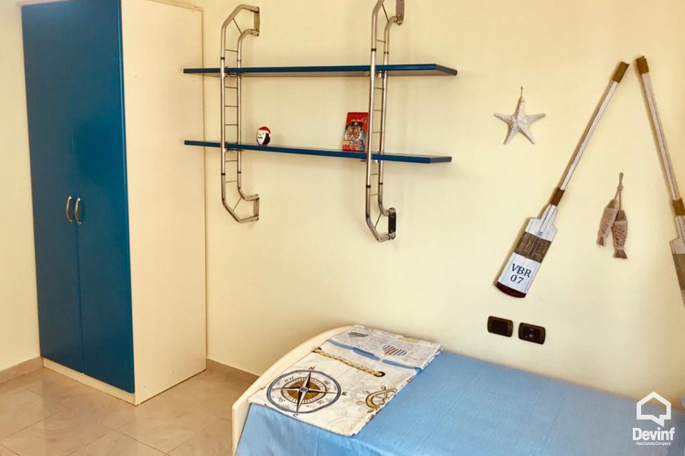 Tirane Qera Apartament 2+1+A Apartament ne zonen e Bllokut apartament