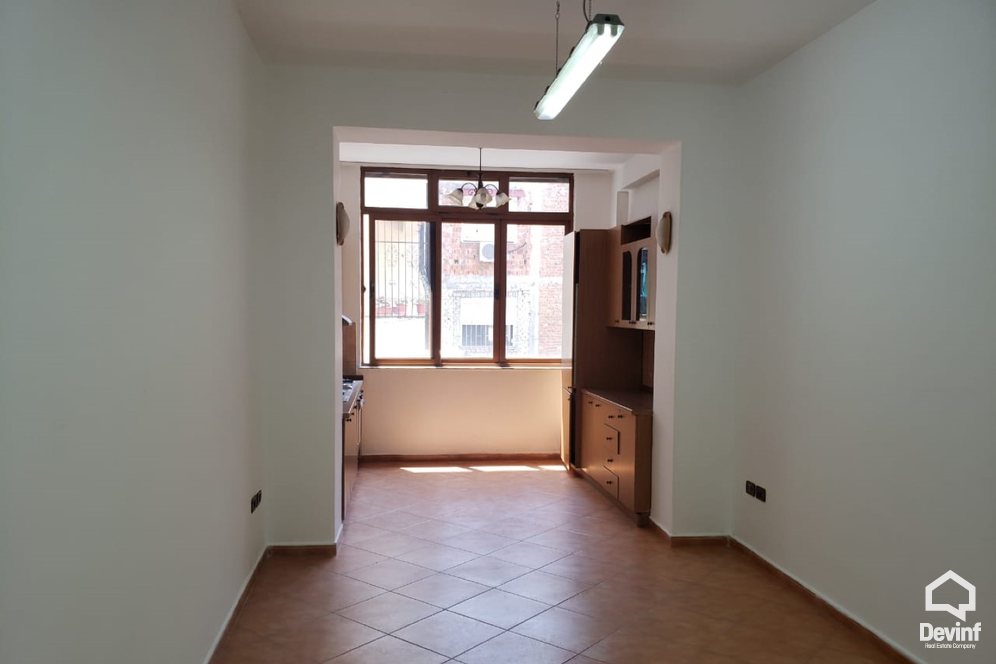 Tirane Qera Apartament 2+1+A Zyre prane Stadiumit Selman Stermasi apartament zyre