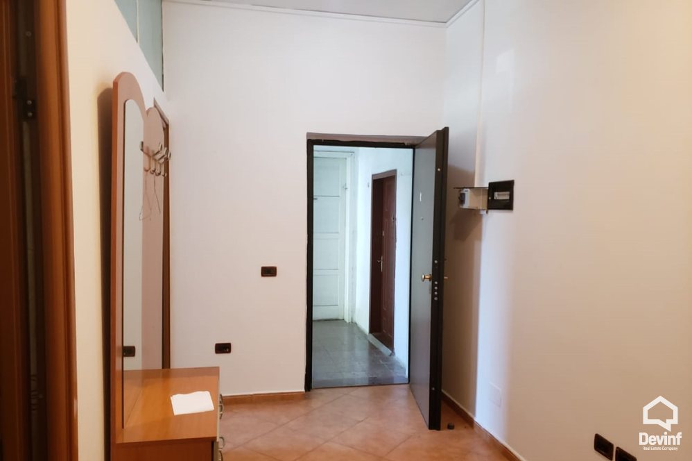 Tirane Qera Apartament 2+1+A Zyre prane Stadiumit Selman Stermasi apartament zyre