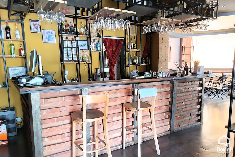 Tirane Shitje Bar-Restorant  Ne zonen e Liqenit Artificial te Tiranes bar-kafe